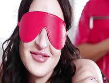 Haven Rose Blindfold Bareback Sexy Tgirl